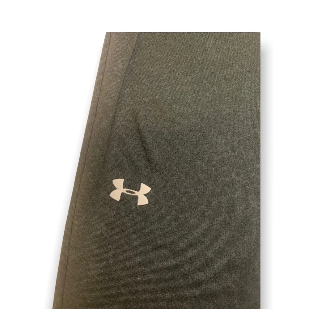 229✨Under Armour Yoga Leggings✨